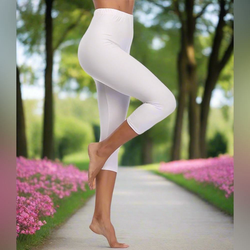 OS NEW Womens White Capri Leggings No Roll Waist Yoga Pants - Picture 5 of 9